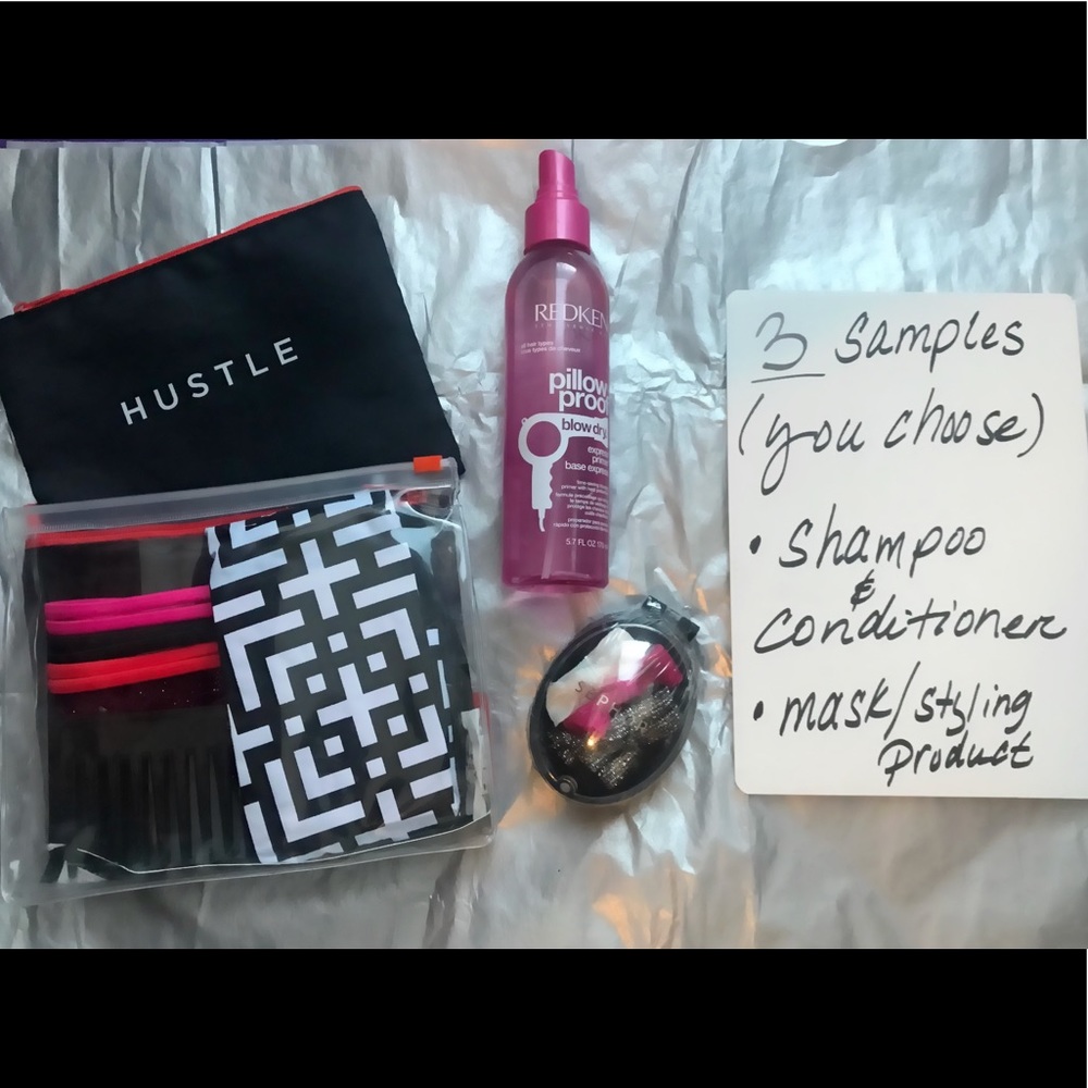 Sephora Fit and Fly Gym Bag & travel pop-up brush